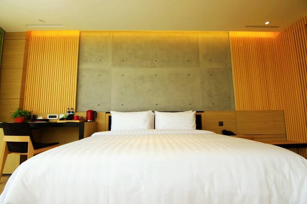 Hotel R14 Kaohsiung Exterior photo